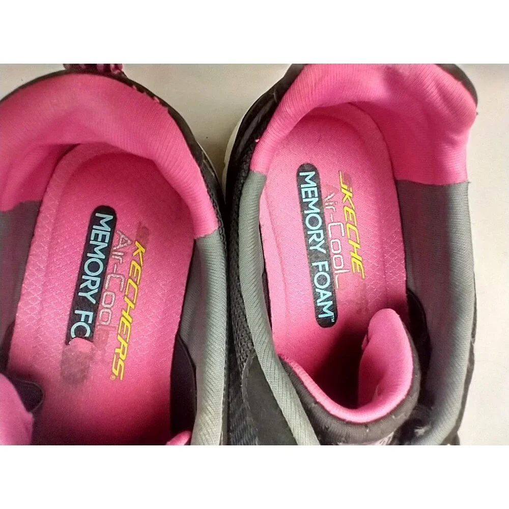 Skechers Dual Lite‎ Light Weight Sneakers Black Pink Women's 7